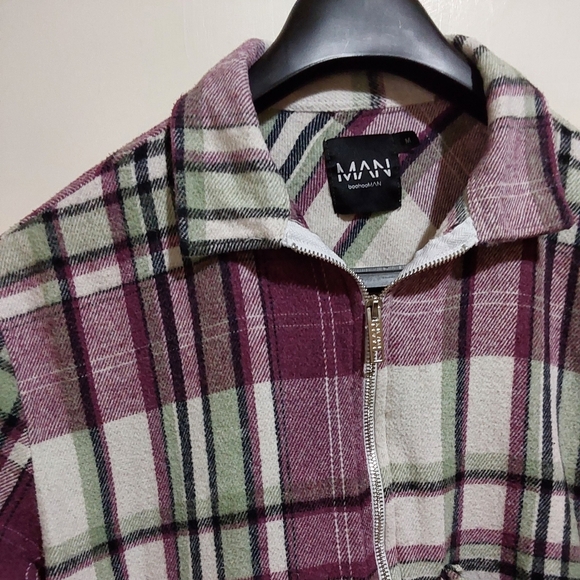 🌺 Like New Boohoo Man Flannel Pull-on Shacket - Picture 2 of 15